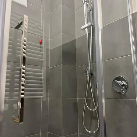 La Marina64 קרוטונה