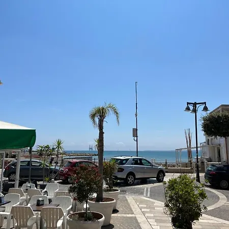 La Marina64